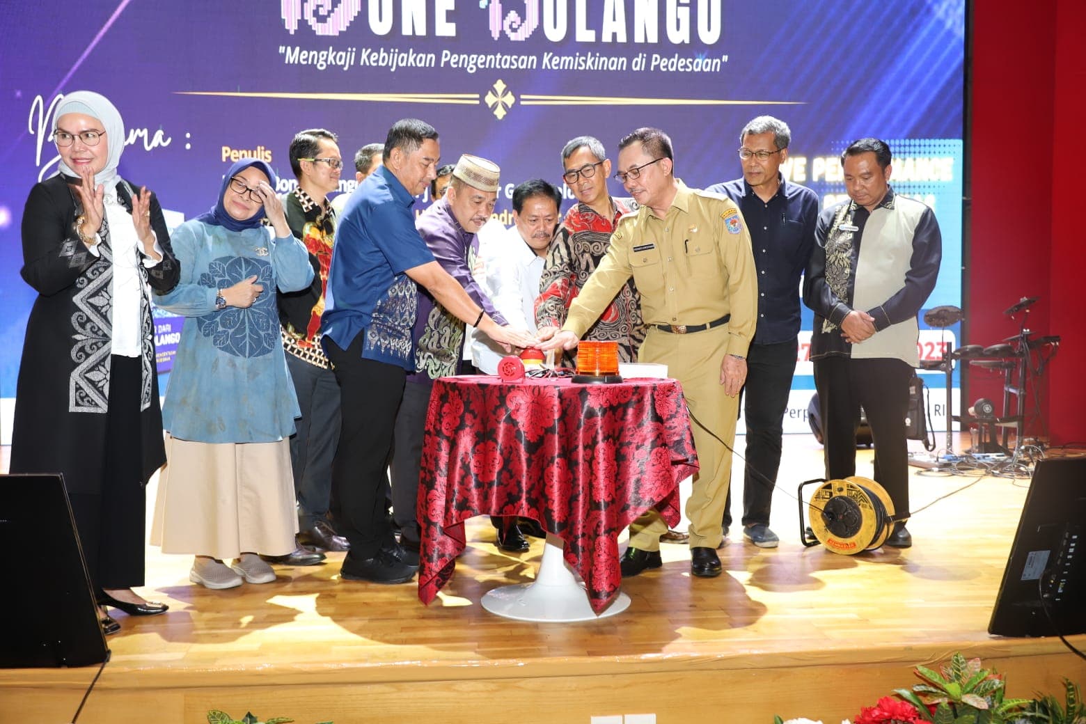 Mengatasi Kemiskinan, Belajar dari Bone Bolango