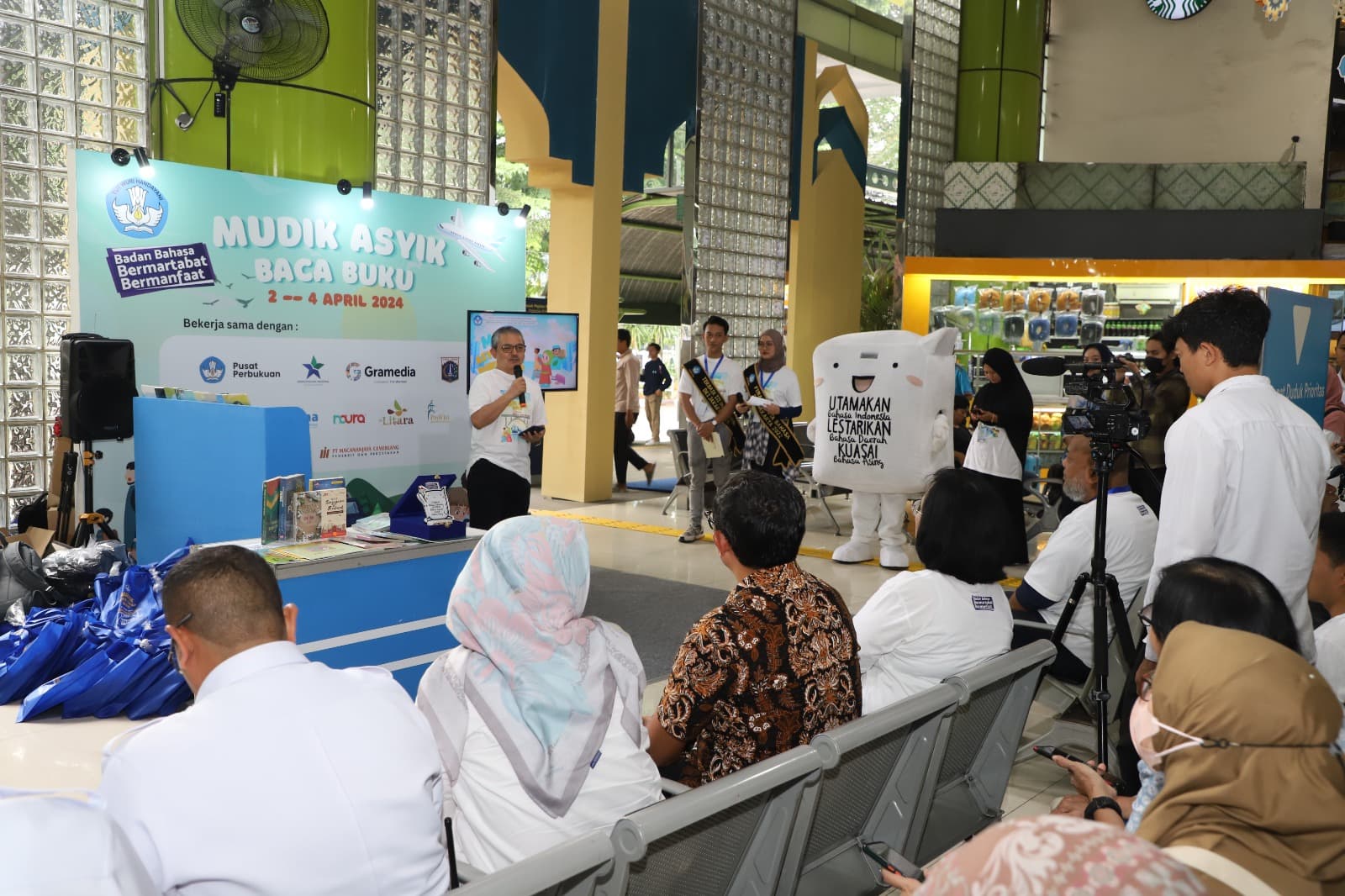 Mudik Asyik Baca Buku 2024: Membawa Kebutuhan Bacaan di Perjalanan