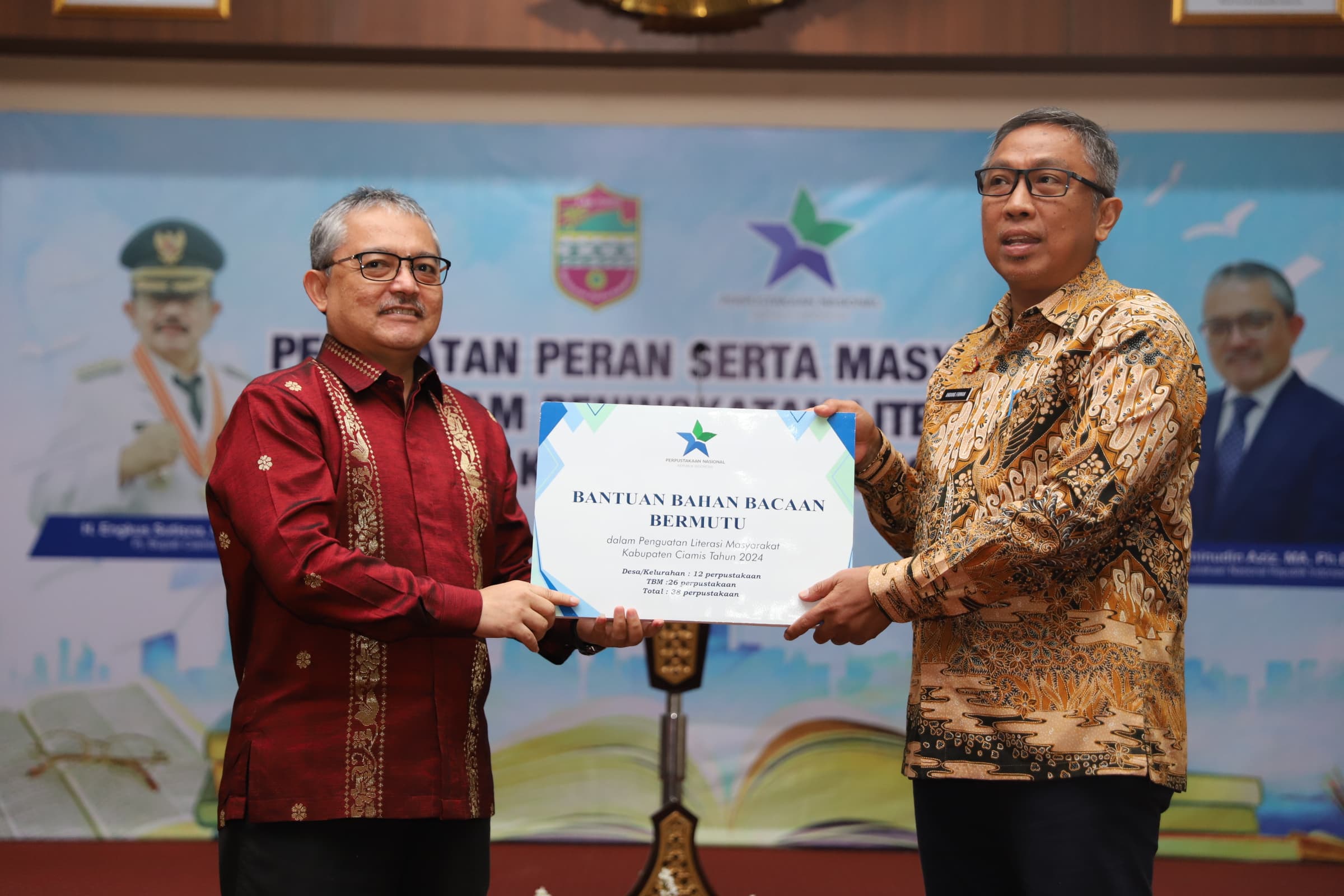  Penyerahan Bantuan Bahan Bacaan Bermutu dan Sinergi Penguatan Literasi di Kabupaten Ciamis